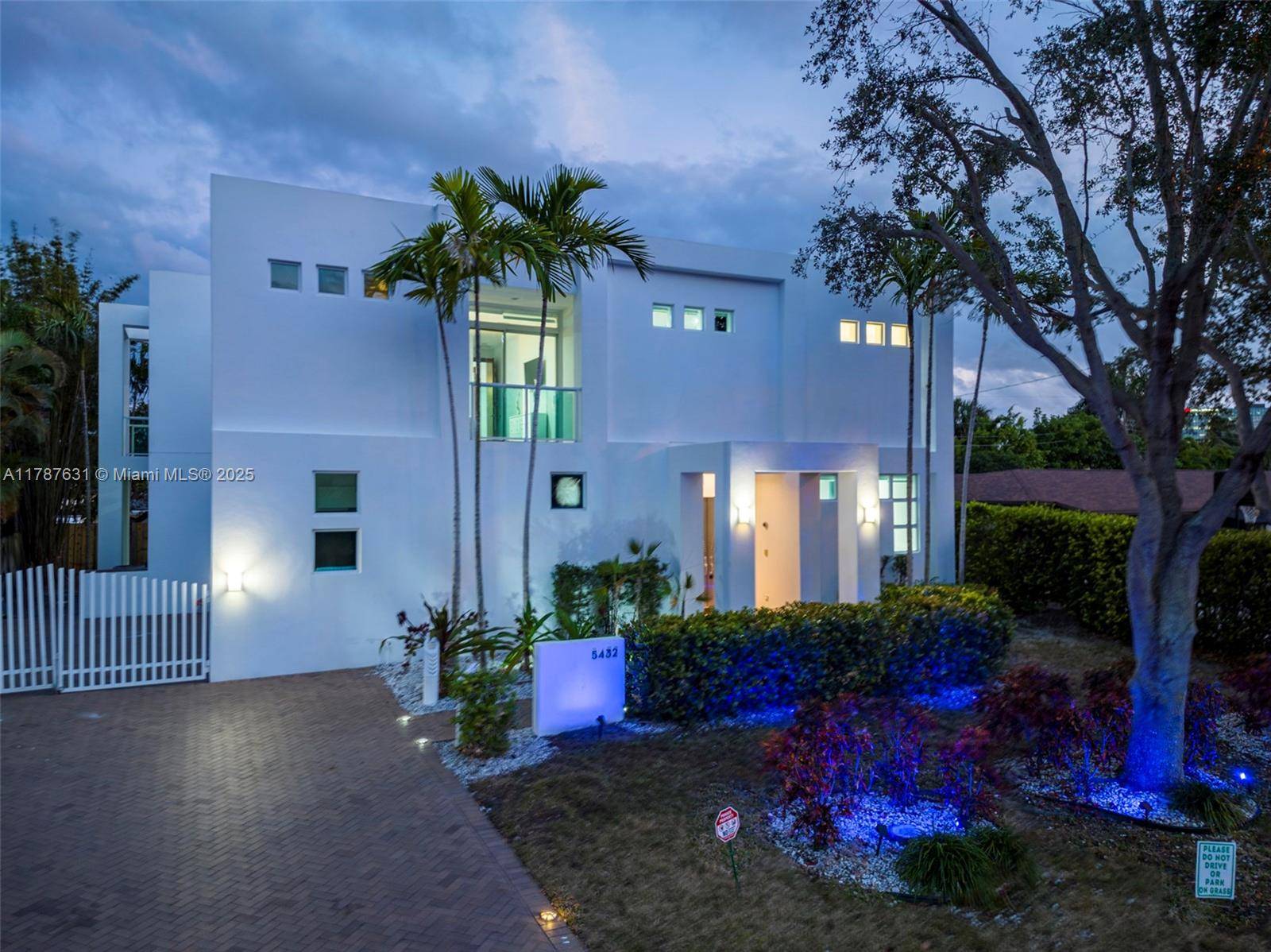 Fort Lauderdale, FL 33308,5432 NE 21st Ter