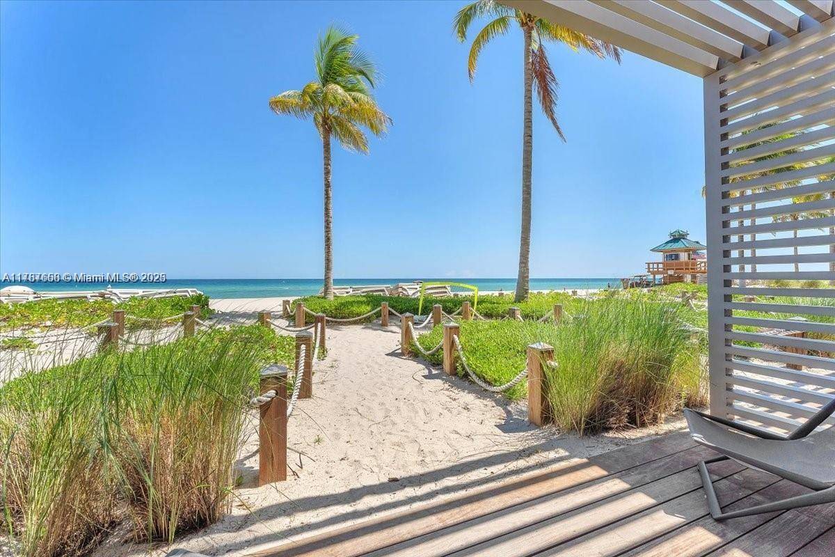 Sunny Isles Beach, FL 33160,18975 Collins Ave #Cabana # 8