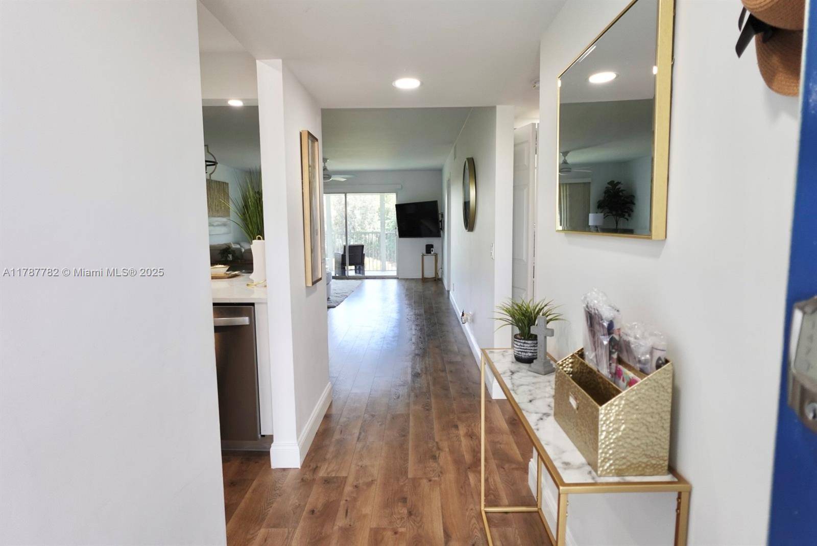 Pembroke Pines, FL 33027,12500 SW 6th St #413N