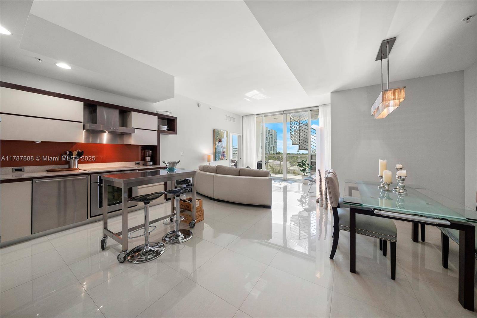 Miami Beach, FL 33139,2100 Park Ave #505