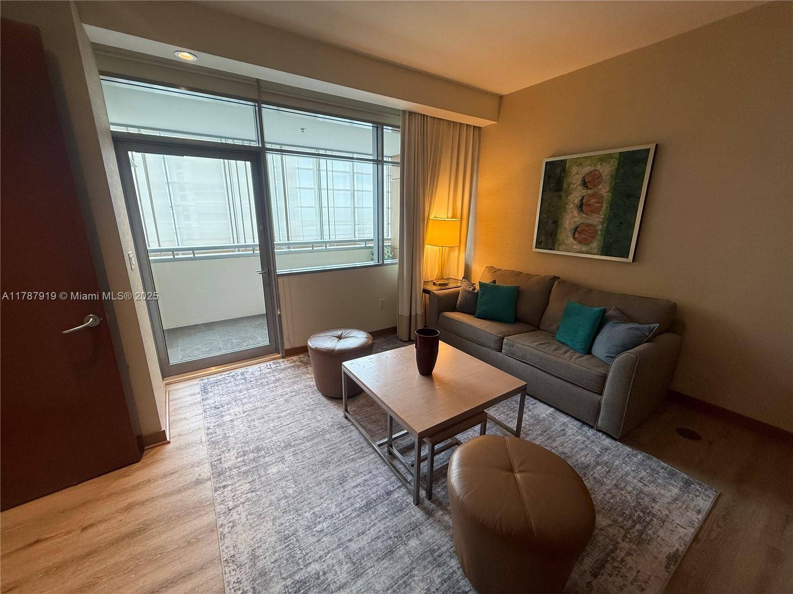 Miami, FL 33131,1395 Brickell Ave #3211