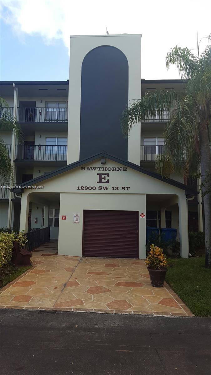 Pembroke Pines, FL 33027,12900 SW 13th St #408E