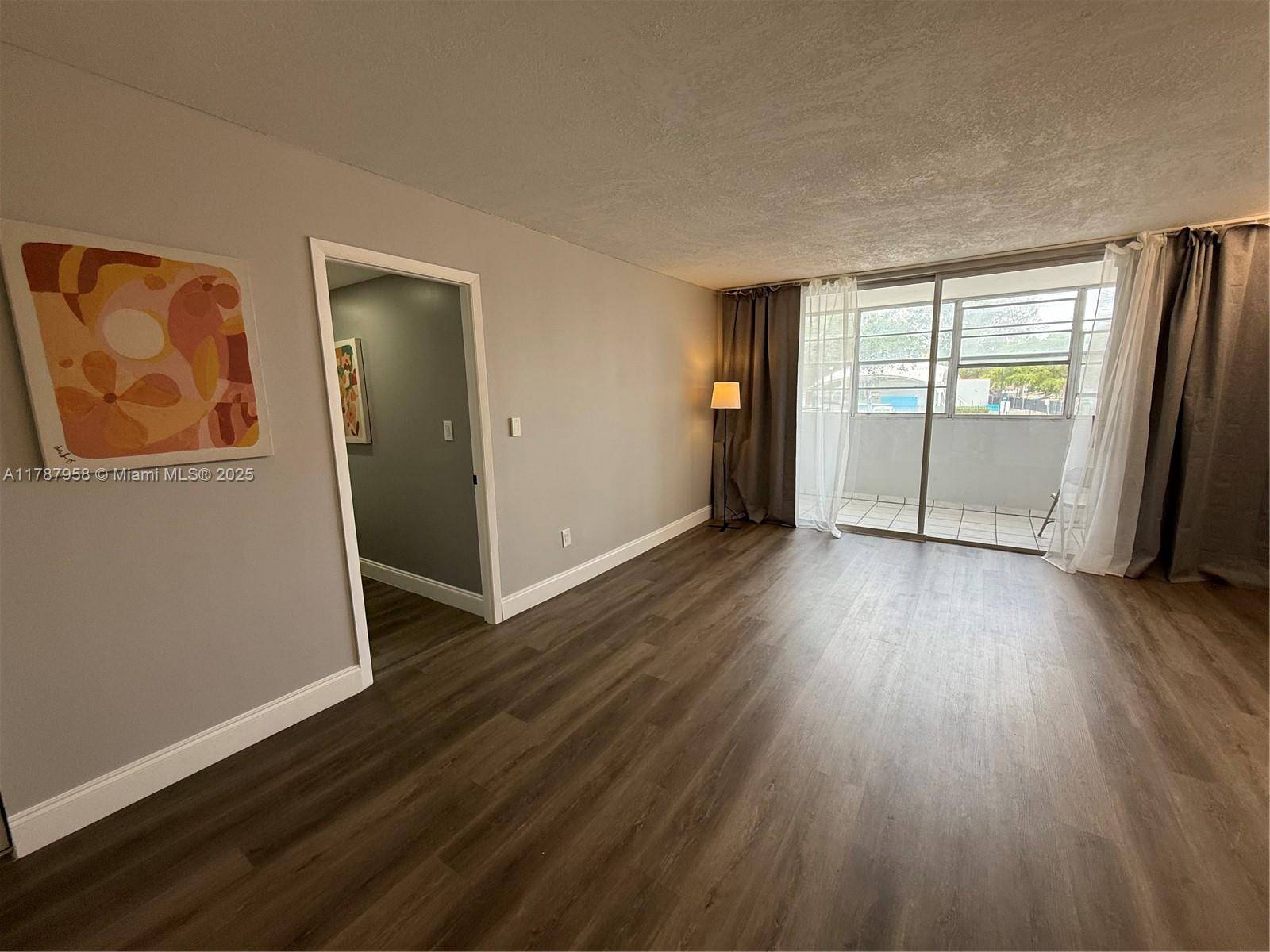 North Miami Beach, FL 33162,16450 Miami Dr #201