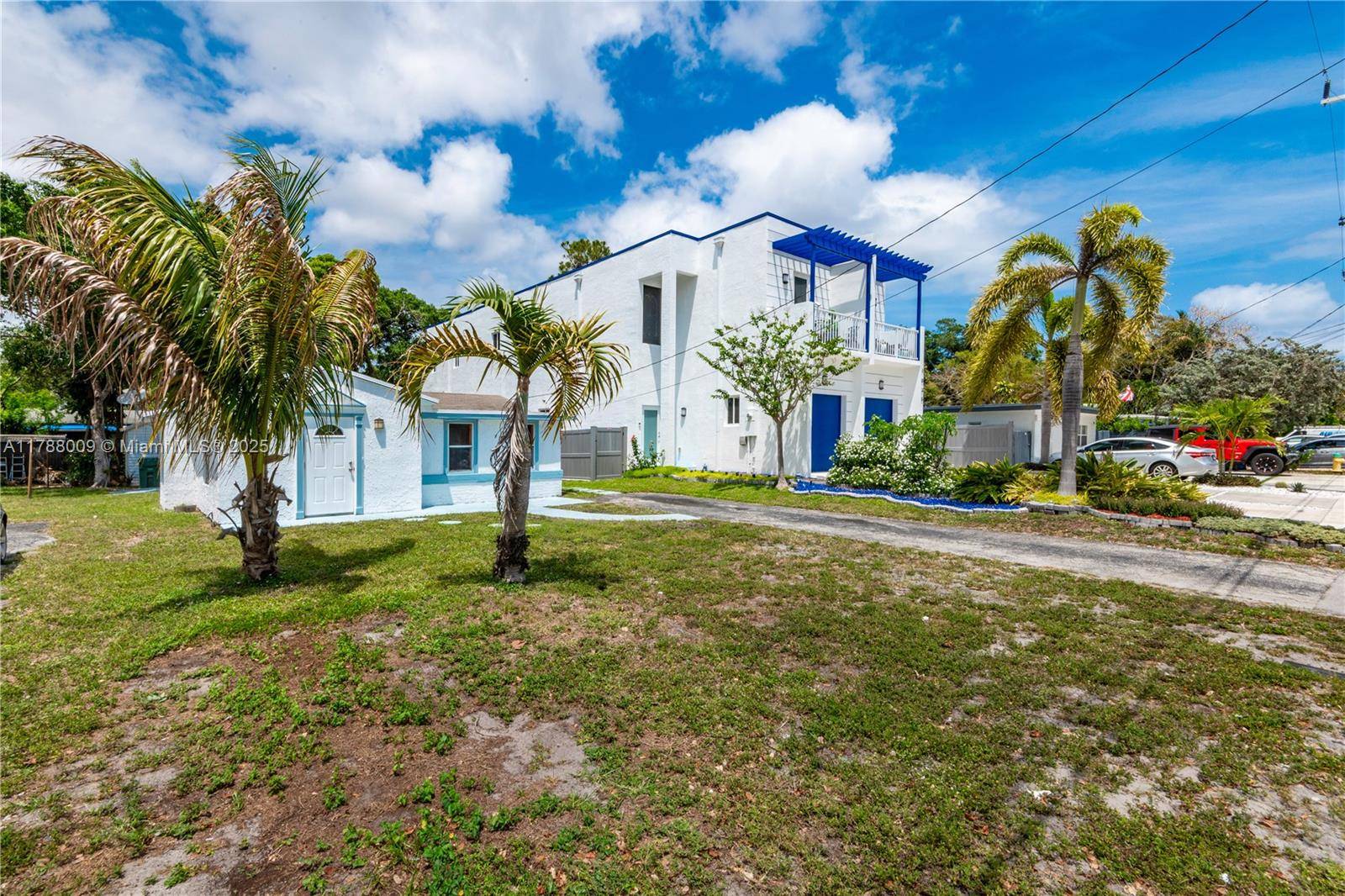 Oakland Park, FL 33334,1027 NE 33rd St