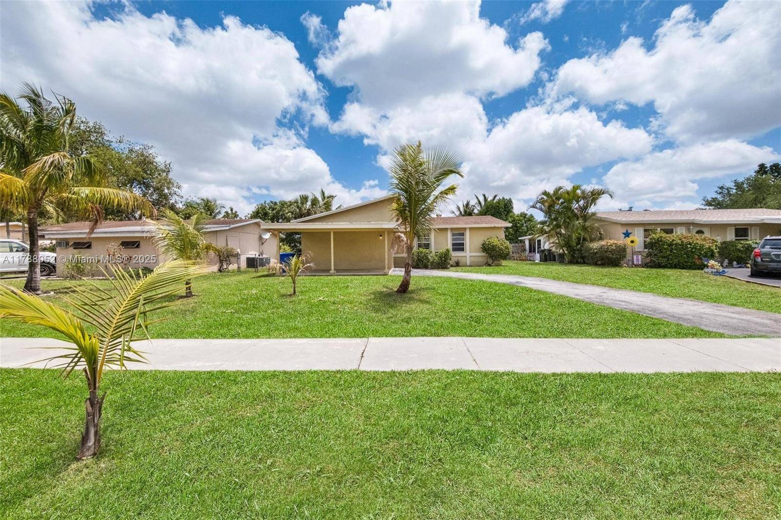 North Lauderdale, FL 33068,702 SW 79th Ave