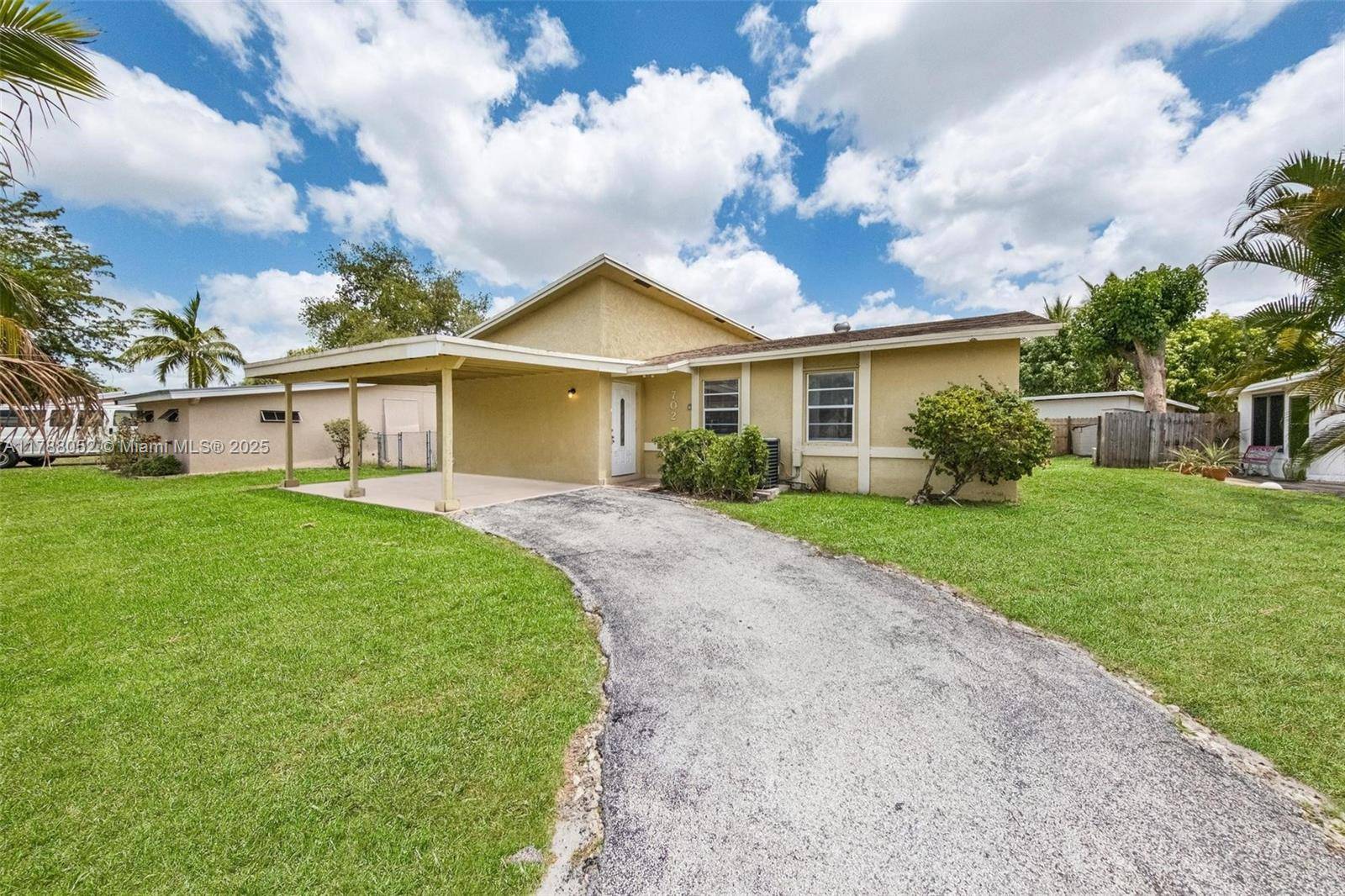 North Lauderdale, FL 33068,702 SW 79th Ave