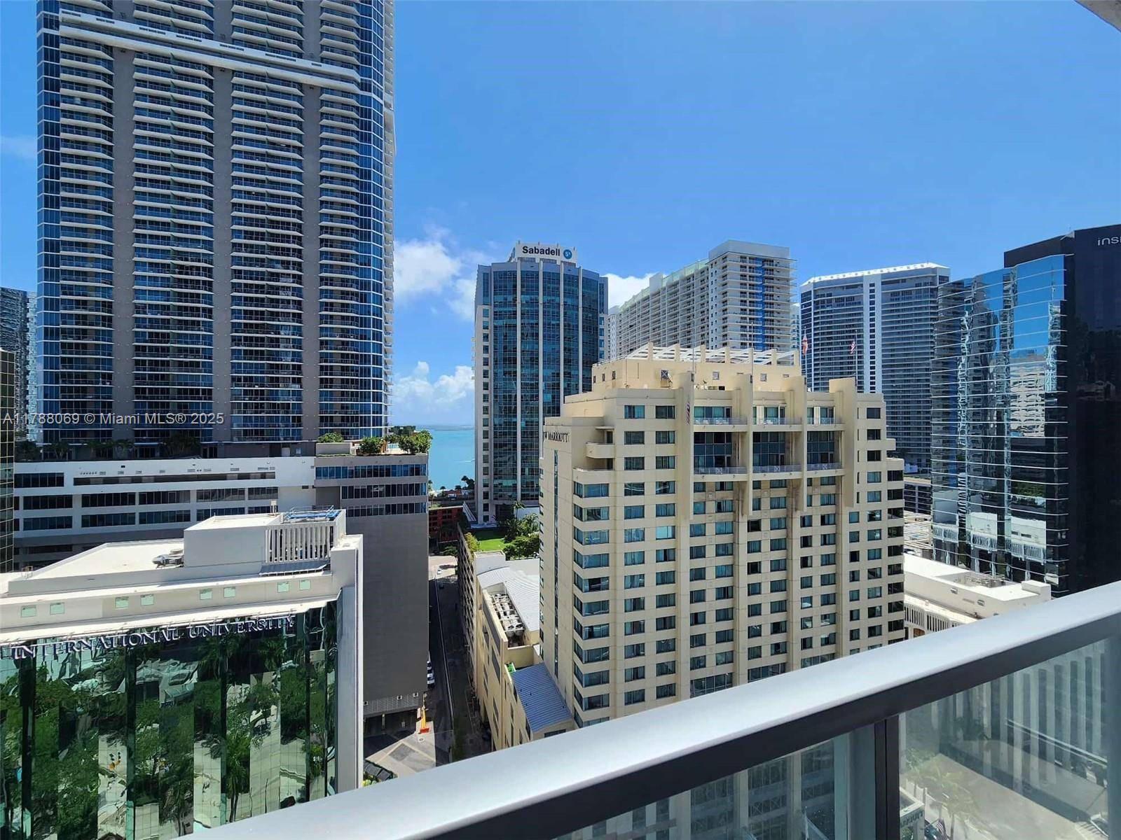 Miami, FL 33131,1060 Brickell Ave #2007
