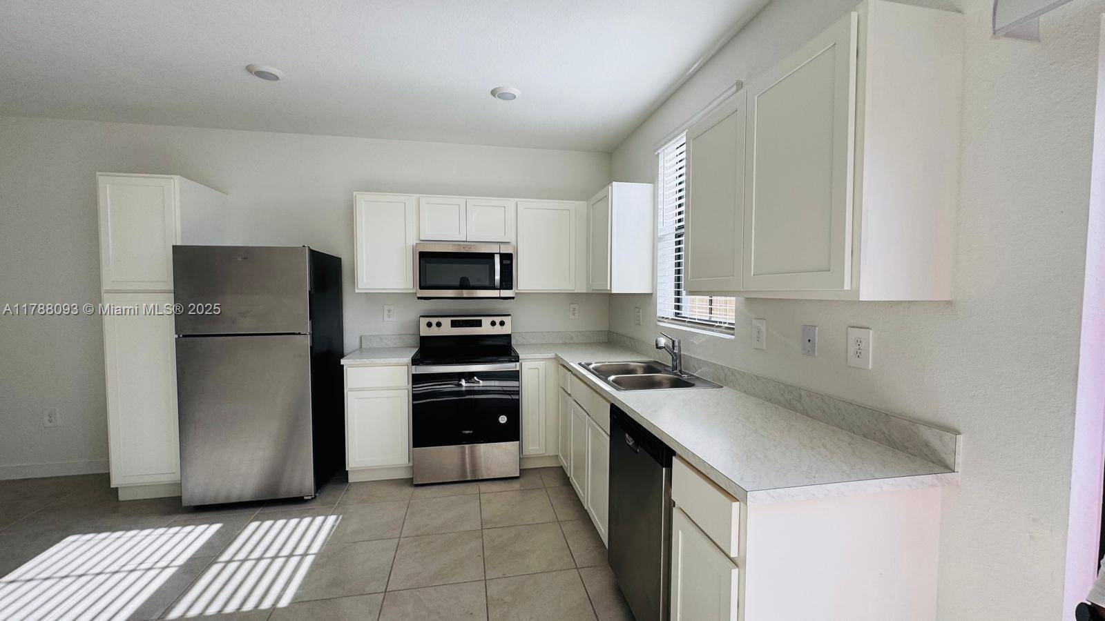 Florida City, FL 33034,1220 NE 5th Ct