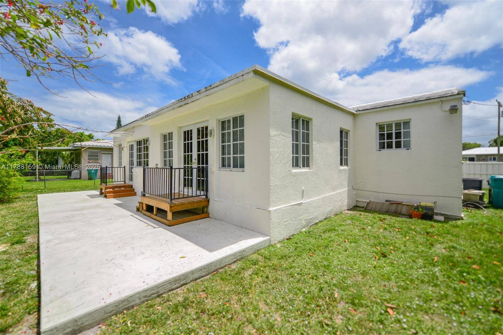 Biscayne Park, FL 33161,835 NE 115th St #0