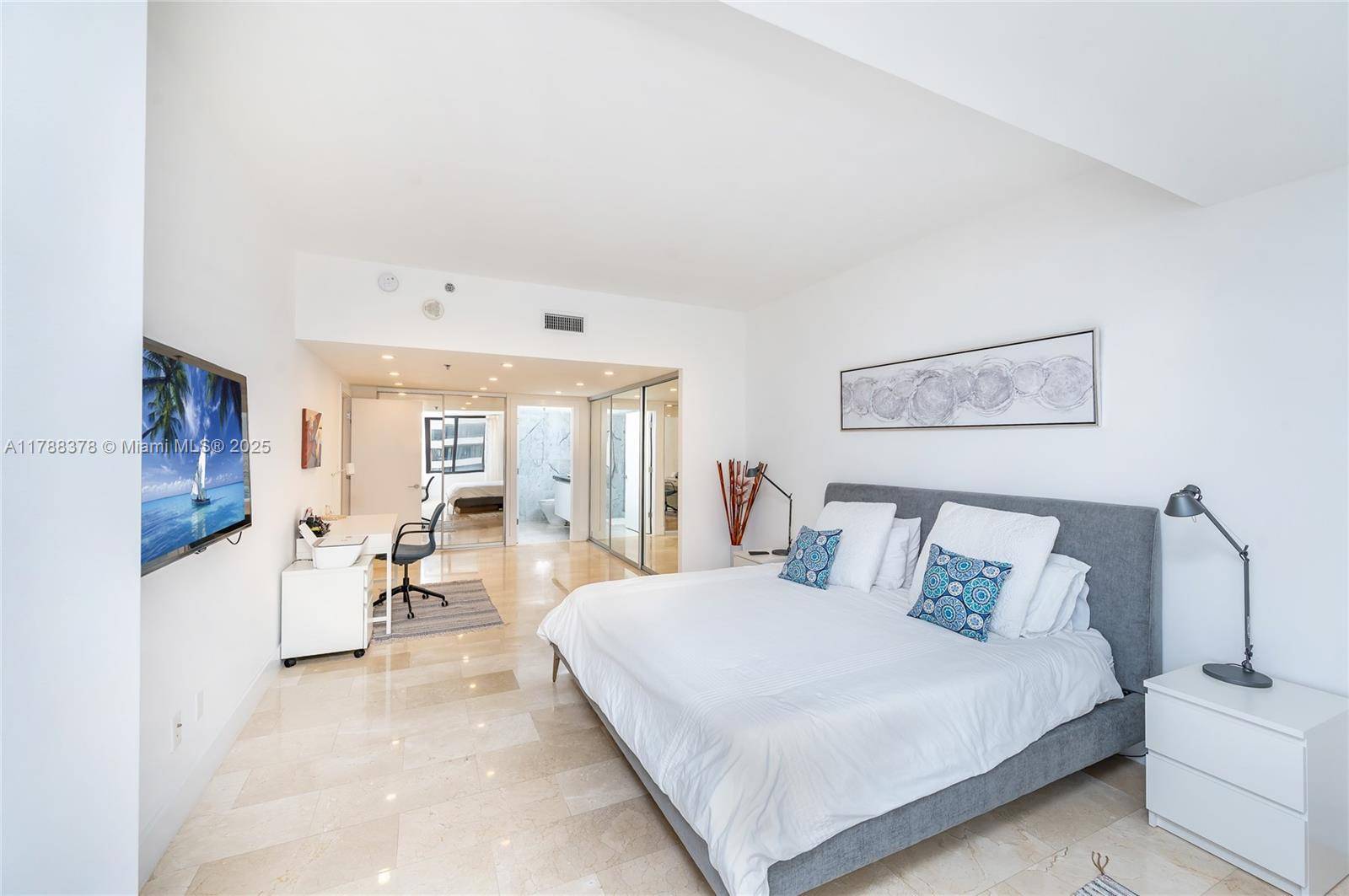 Key Biscayne, FL 33149,201 Crandon Blvd #724