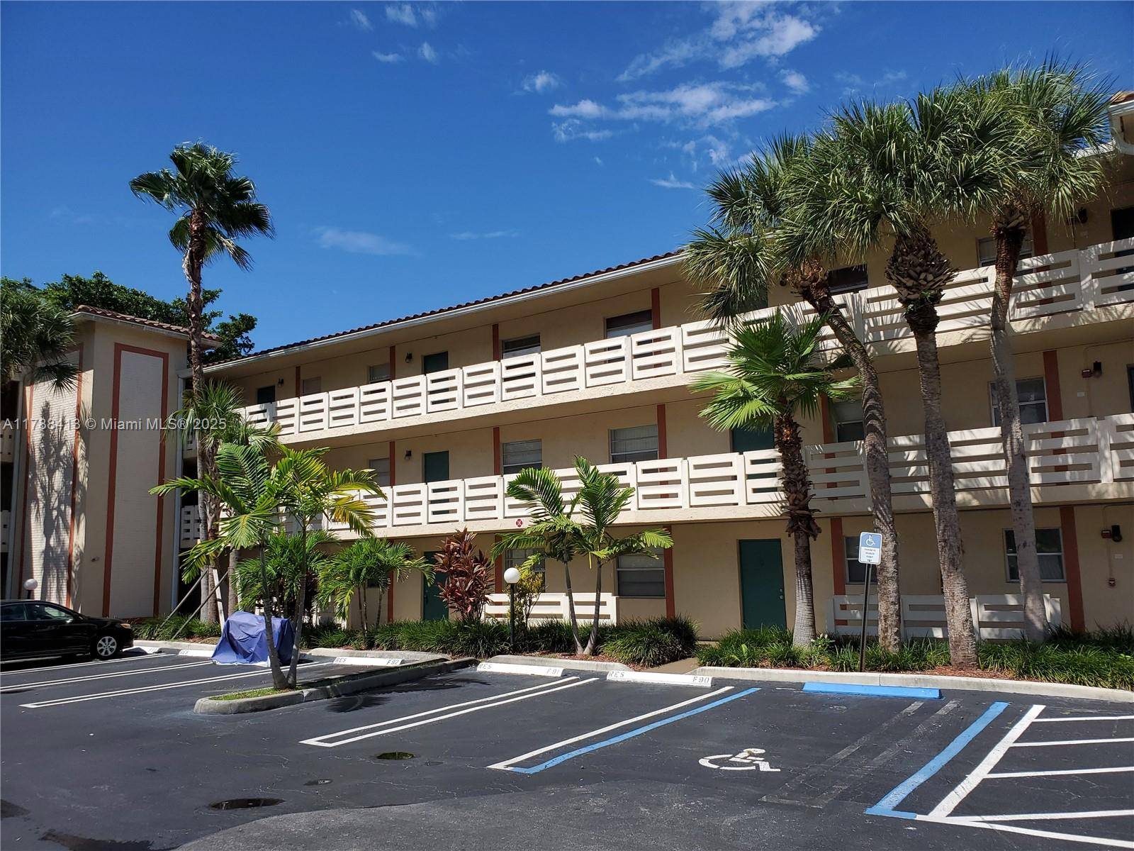Coral Springs, FL 33065,3220 NW 103rd Ter #203-B