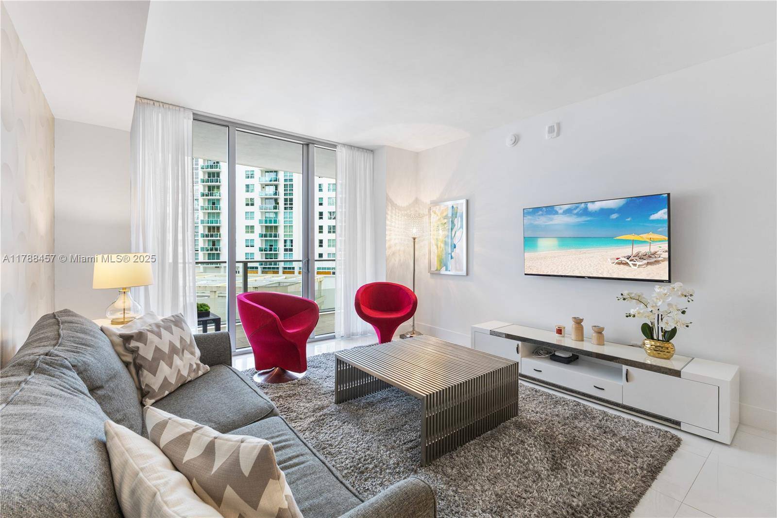 Miami, FL 33131,1300 Brickell Bay Dr #1010