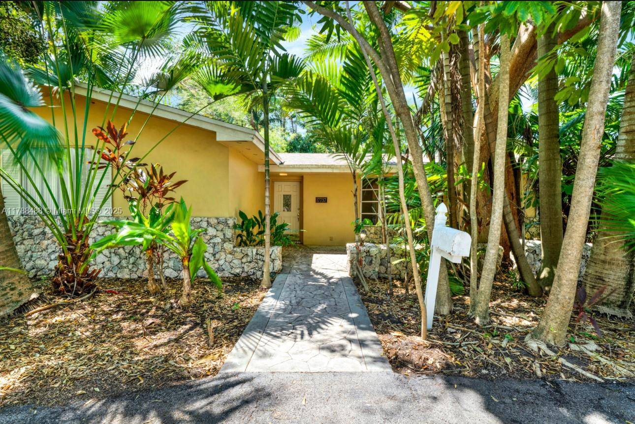 Palmetto Bay, FL 33157,17737 SW 86th Ave