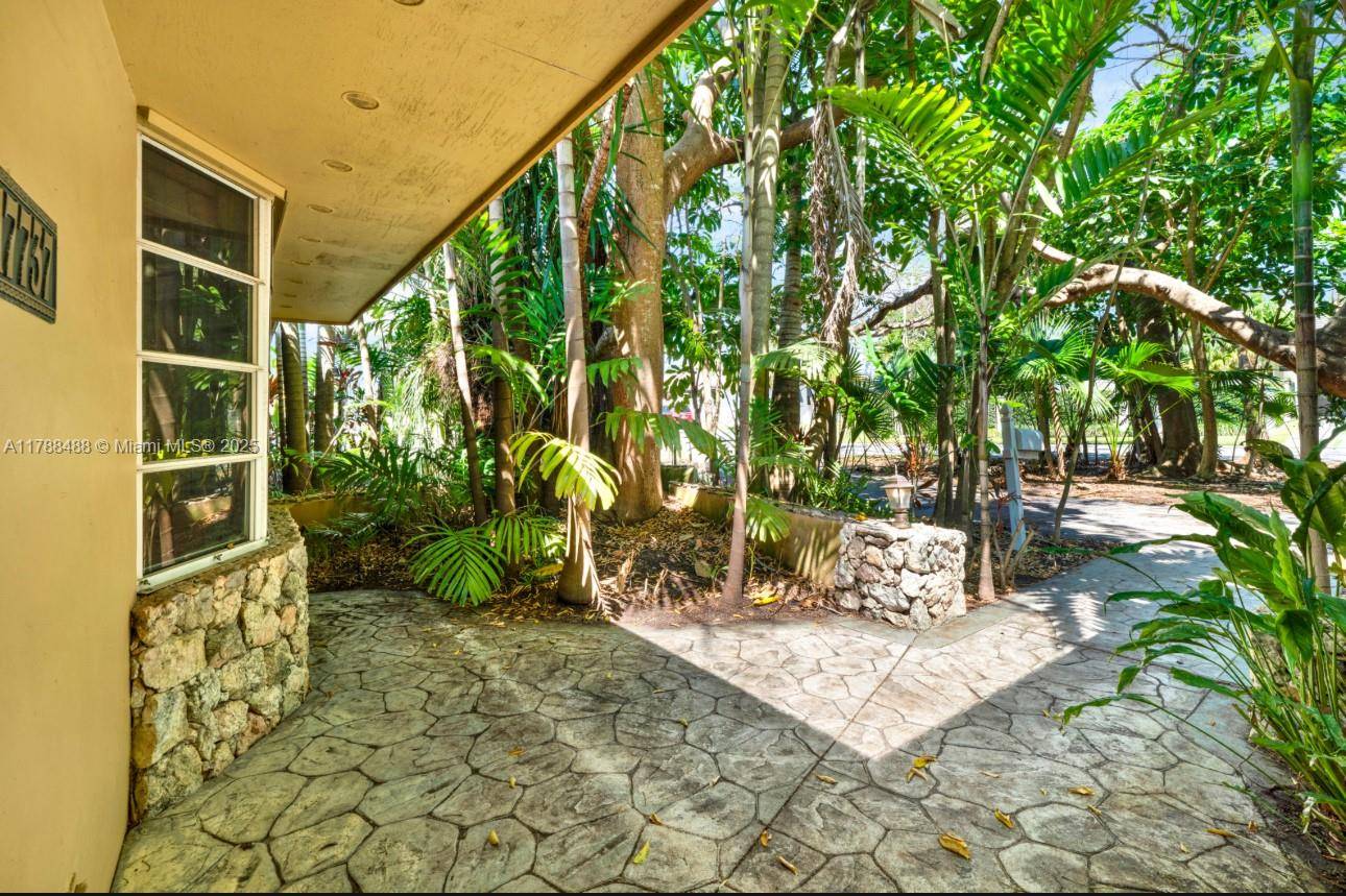 Palmetto Bay, FL 33157,17737 SW 86th Ave