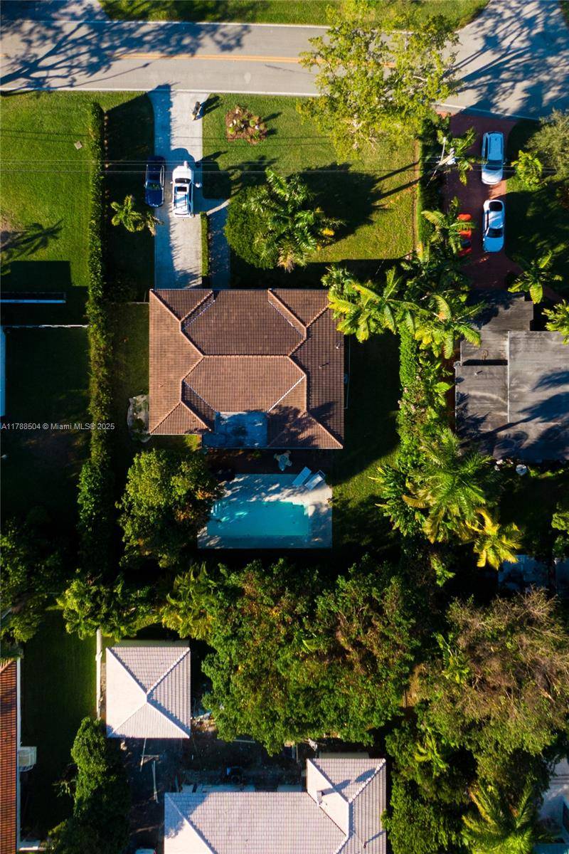 El Portal, FL 33150,110 NW 87th St