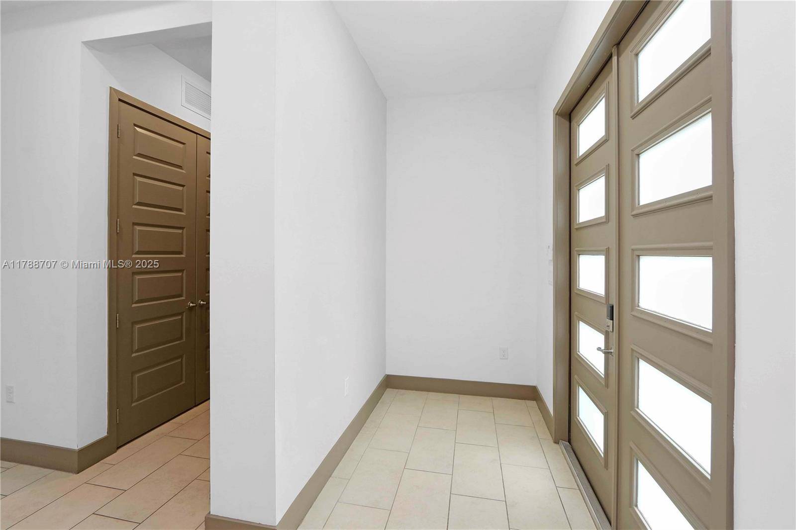 Miami, FL 33196,15957 SW 136th Way