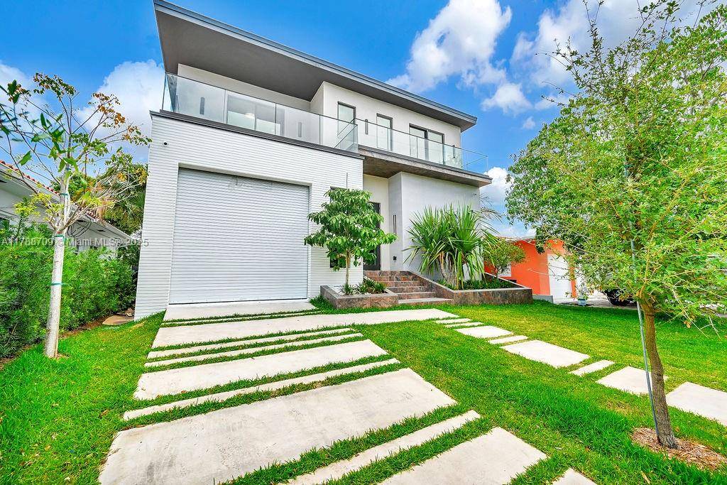 Surfside, FL 33154,9009 Byron Ave