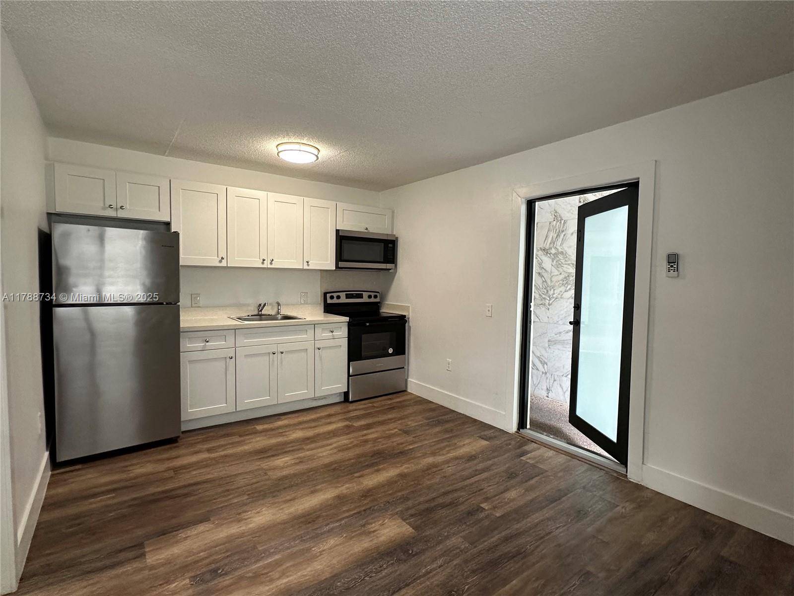 Miami, FL 33130,529 SW 4th St #104