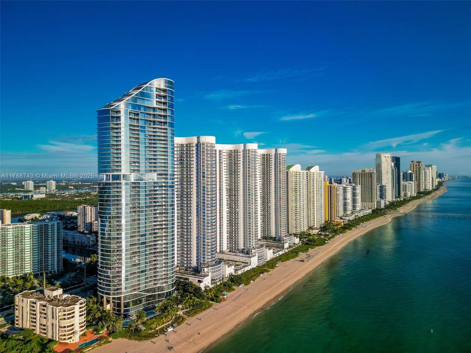Sunny Isles Beach, FL 33160,15701 Collins Ave #PARKING TANDEM