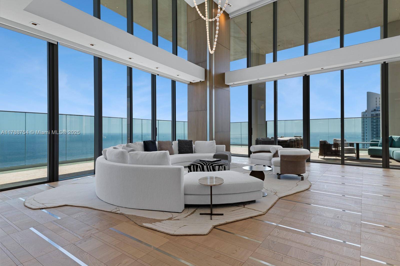 Sunny Isles Beach, FL 33160,18501 Collins Ave #3704