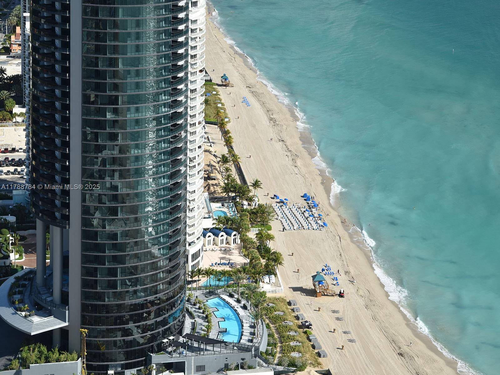 Sunny Isles Beach, FL 33160,18555 Collins Ave #3705