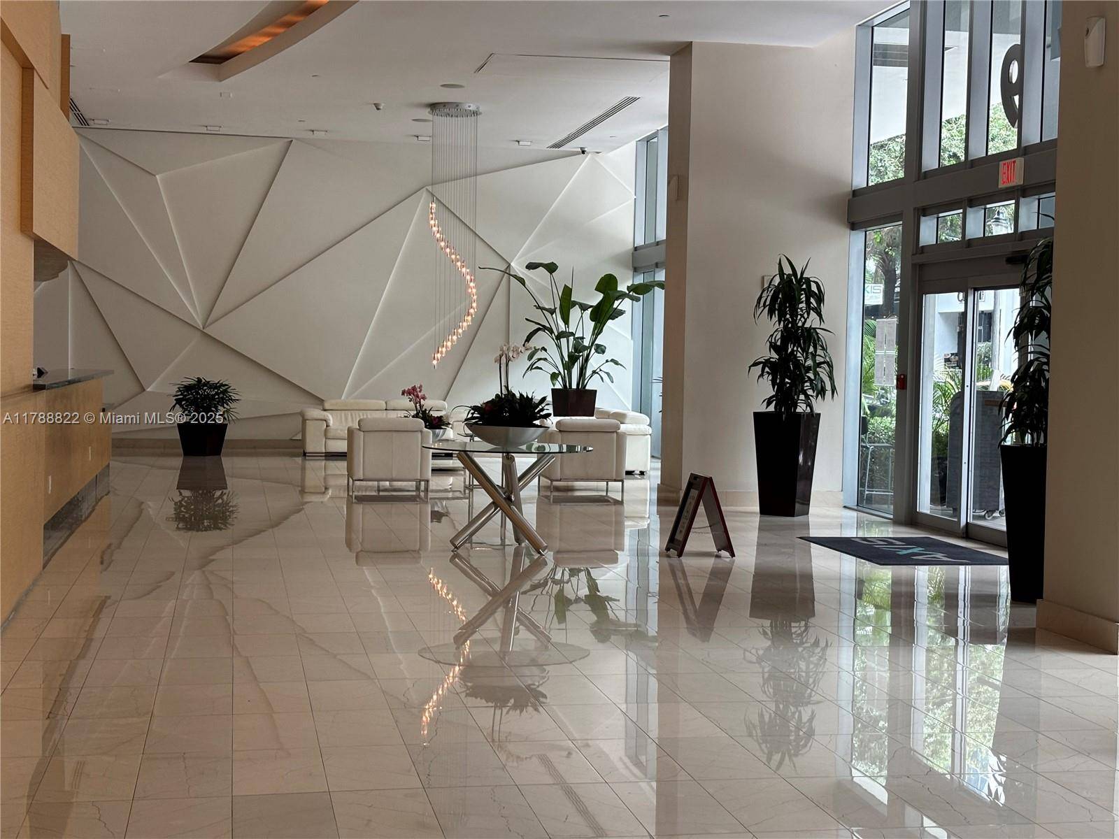 Miami, FL 33130,79 SW 12th St #2703-S