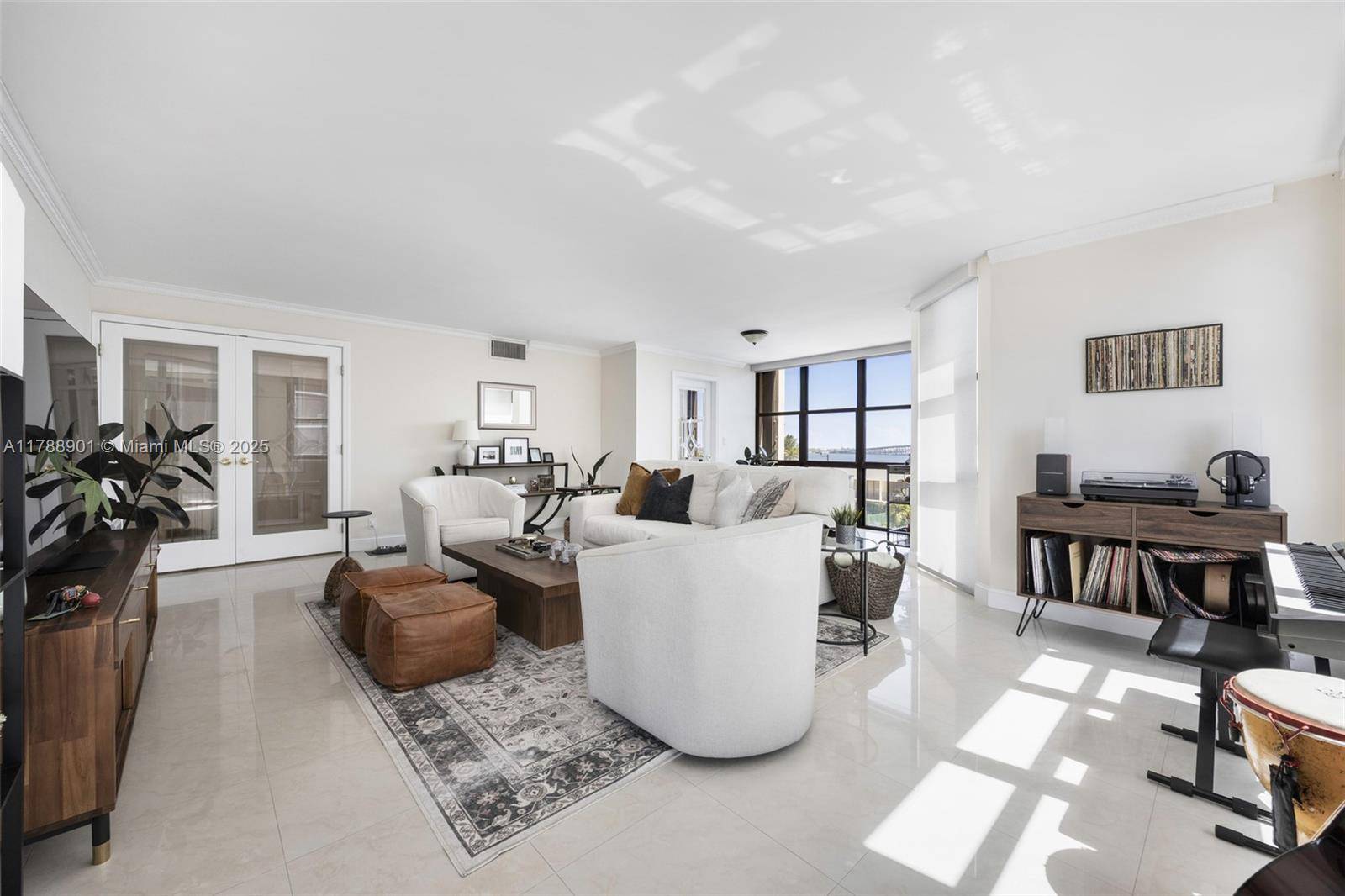 Miami, FL 33129,1915 Brickell Ave #C408