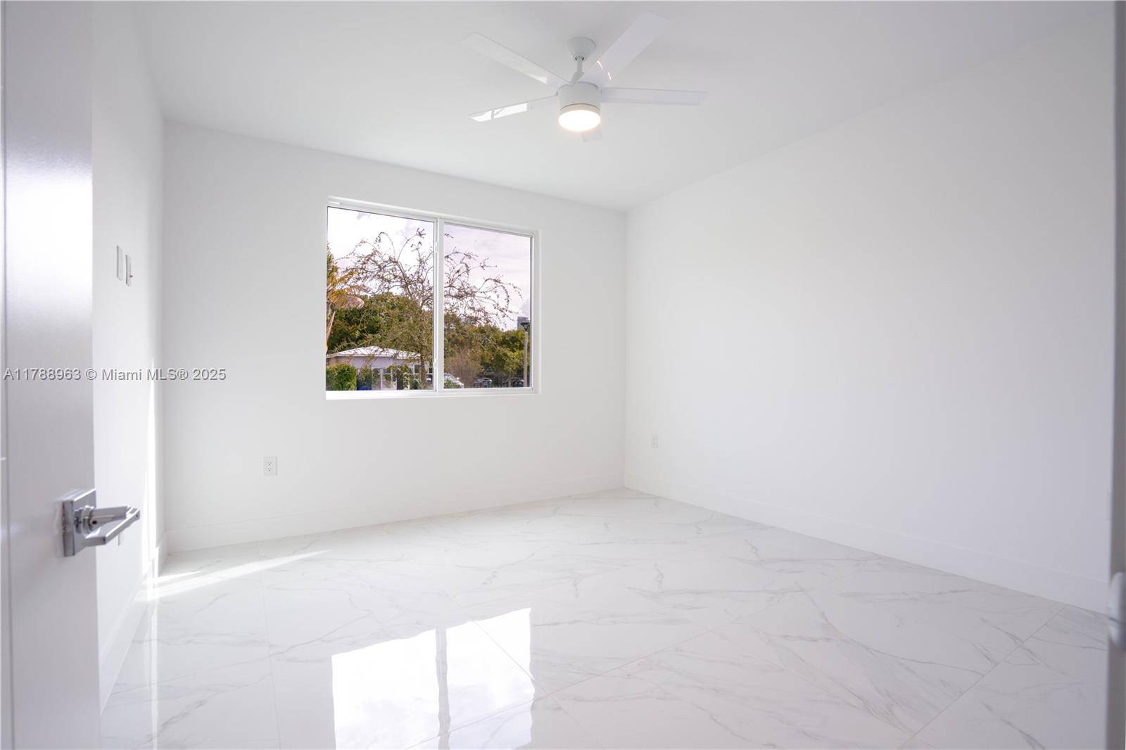 Miami, FL 33129,910 SW 24th Rd
