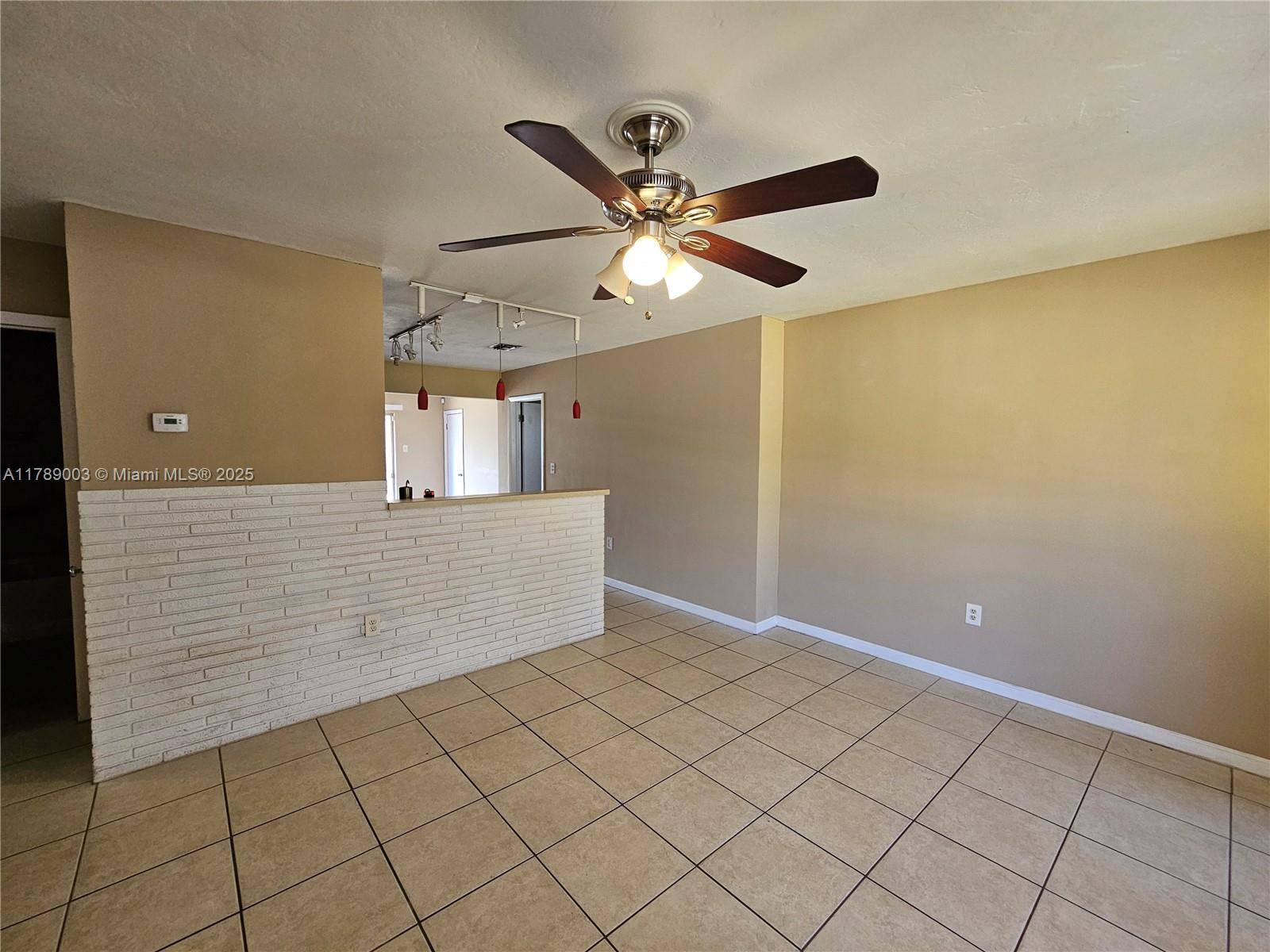 Hollywood, FL 33024,6850 Raleigh St