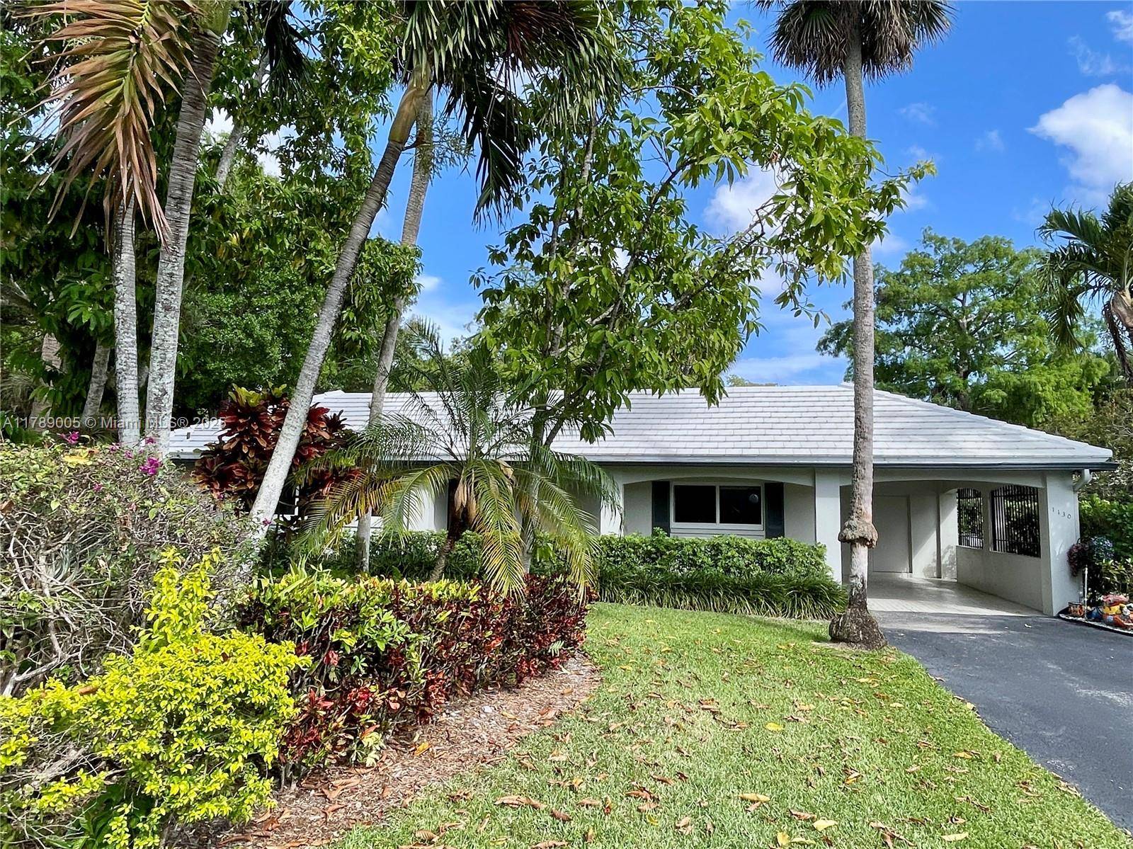 Pompano Beach, FL 33069,1130 W Cypress Dr #V-16