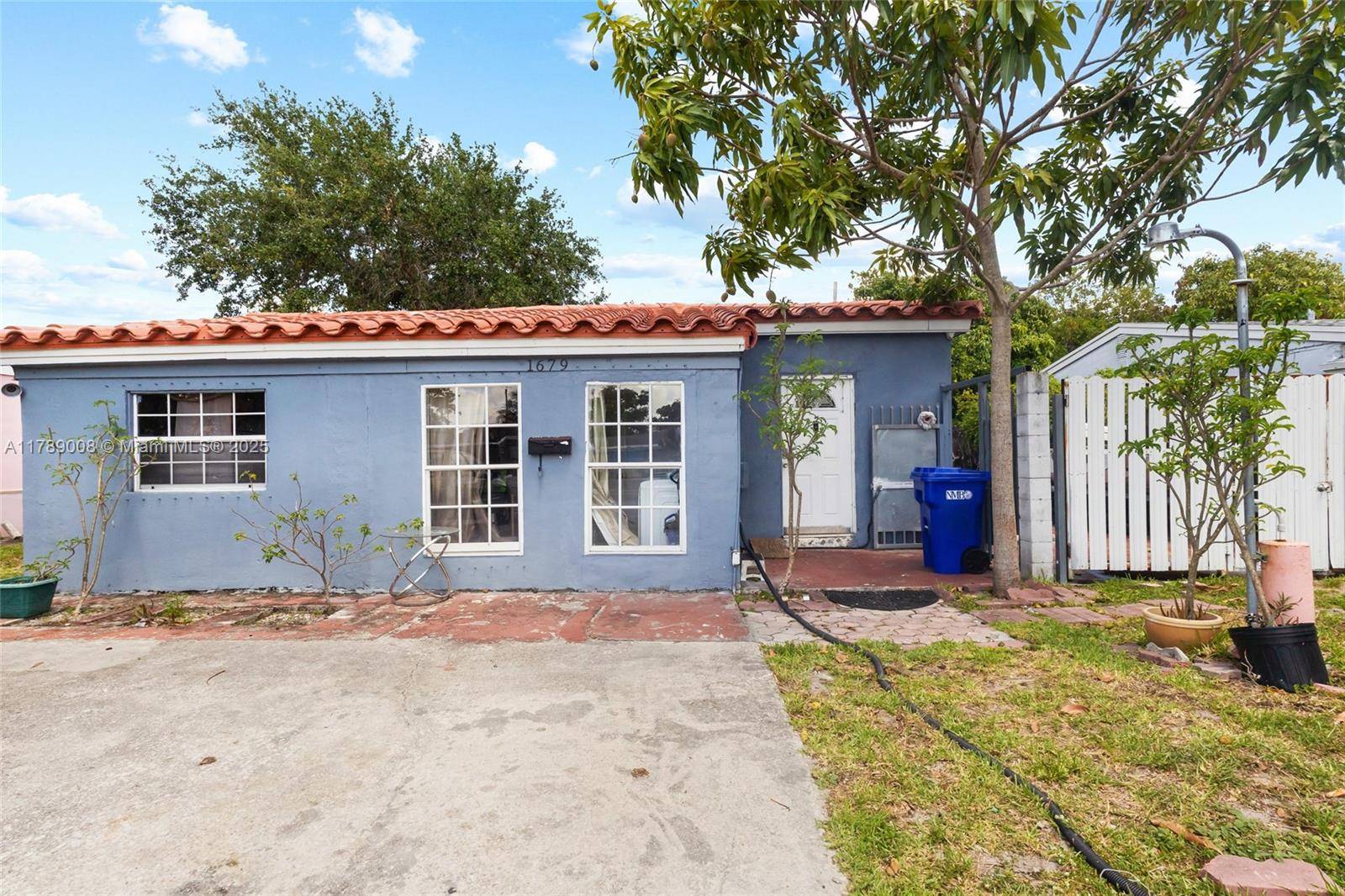 North Miami Beach, FL 33162,1679 NE 181st St