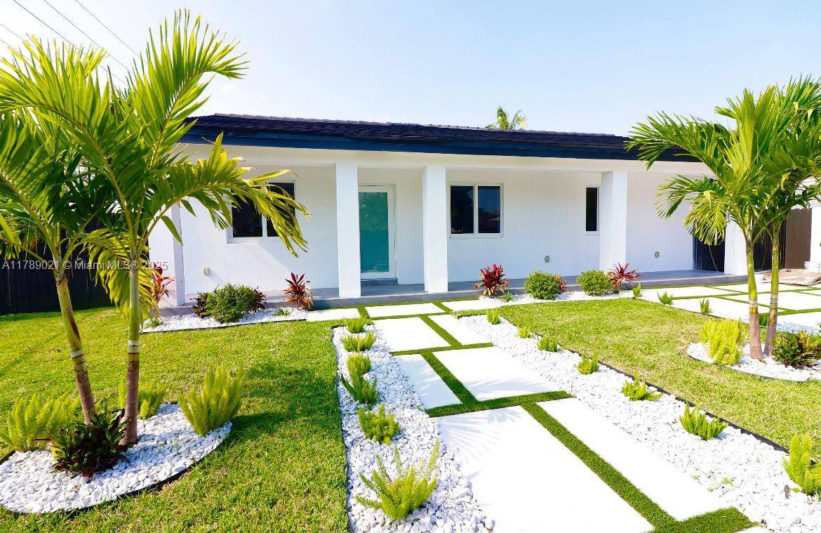 North Miami, FL 33168,495 NW 129th St