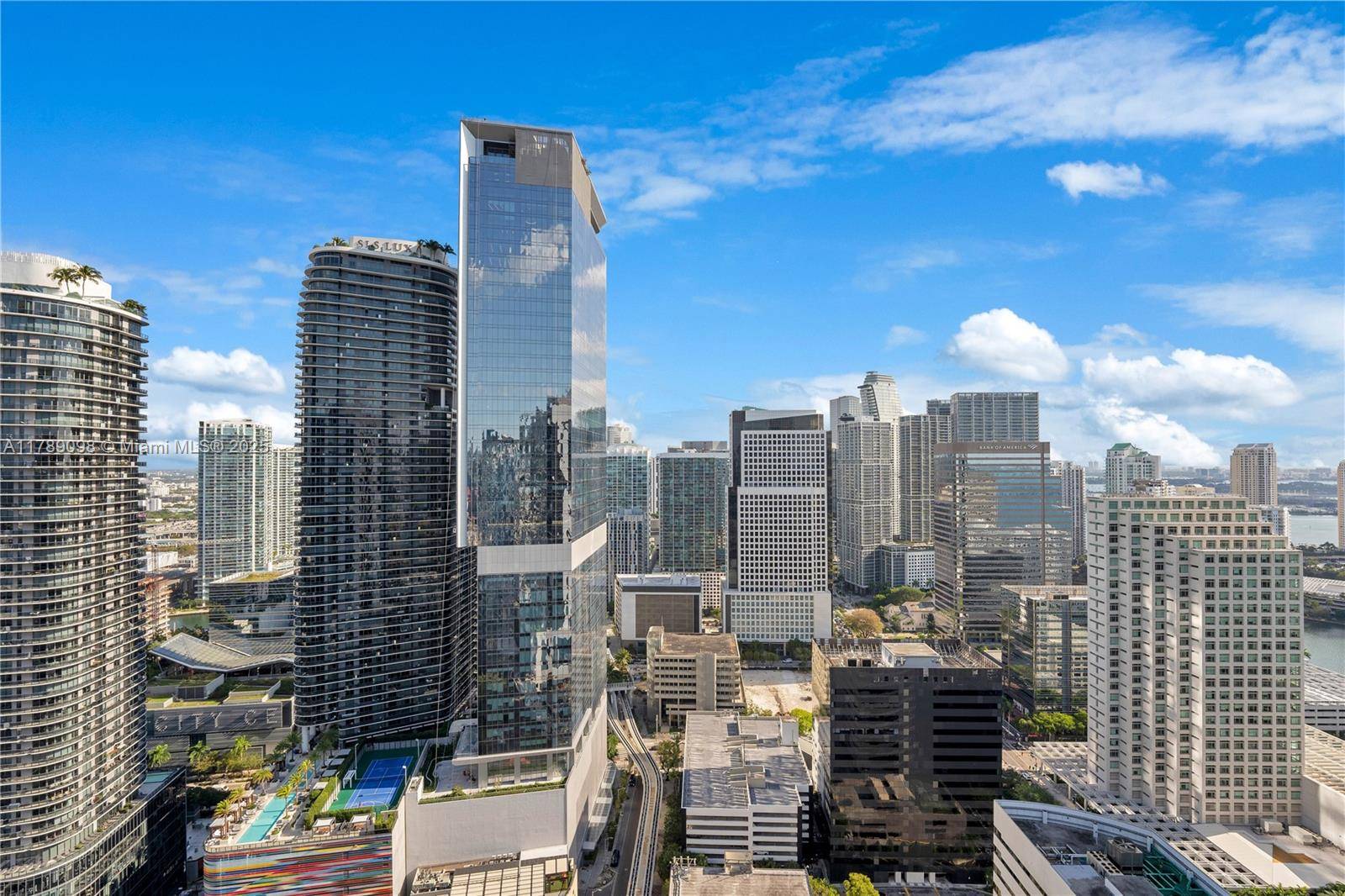 Miami, FL 33131,1010 Brickell Ave #4111