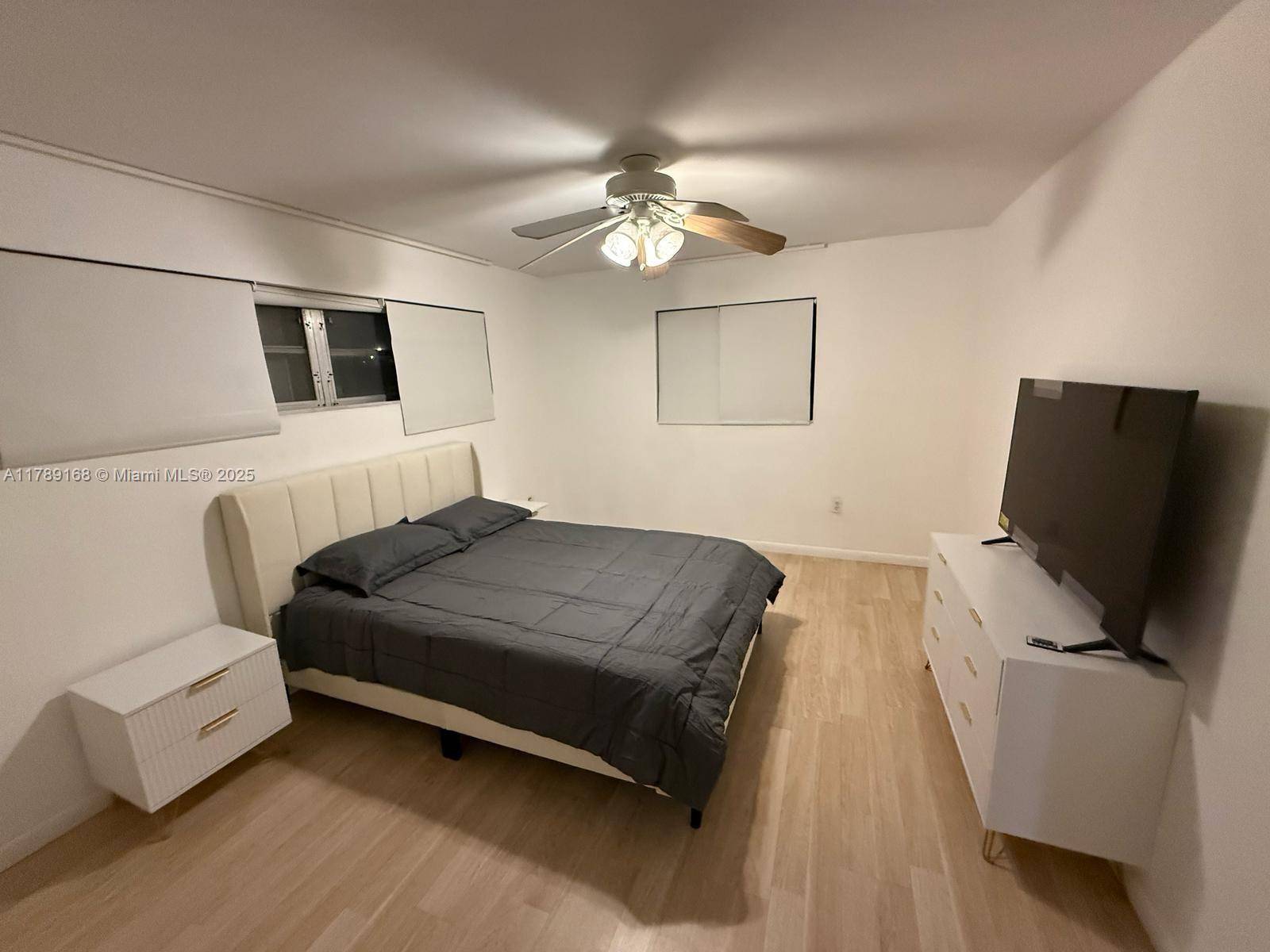 Sunny Isles Beach, FL 33160,301 186th St