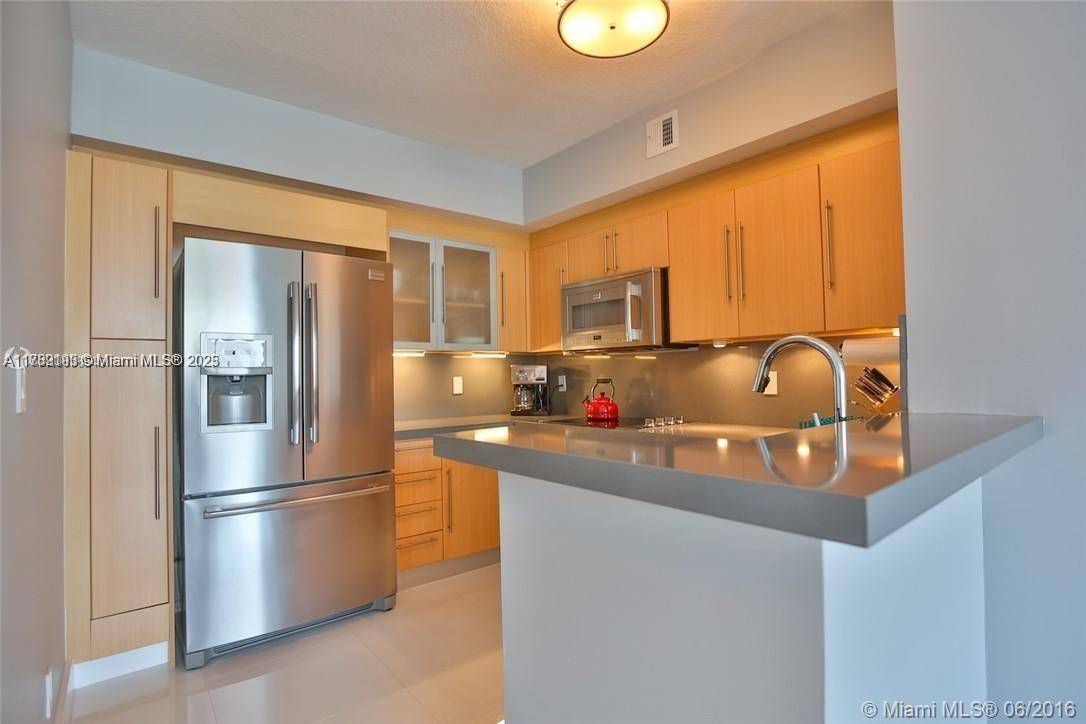 Miami, FL 33131,335 S Biscayne Blvd #3700