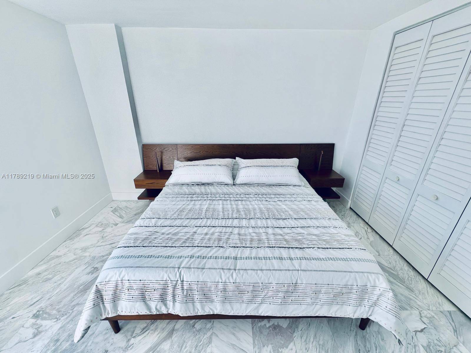 Miami Beach, FL 33139,1150 Euclid Ave #306