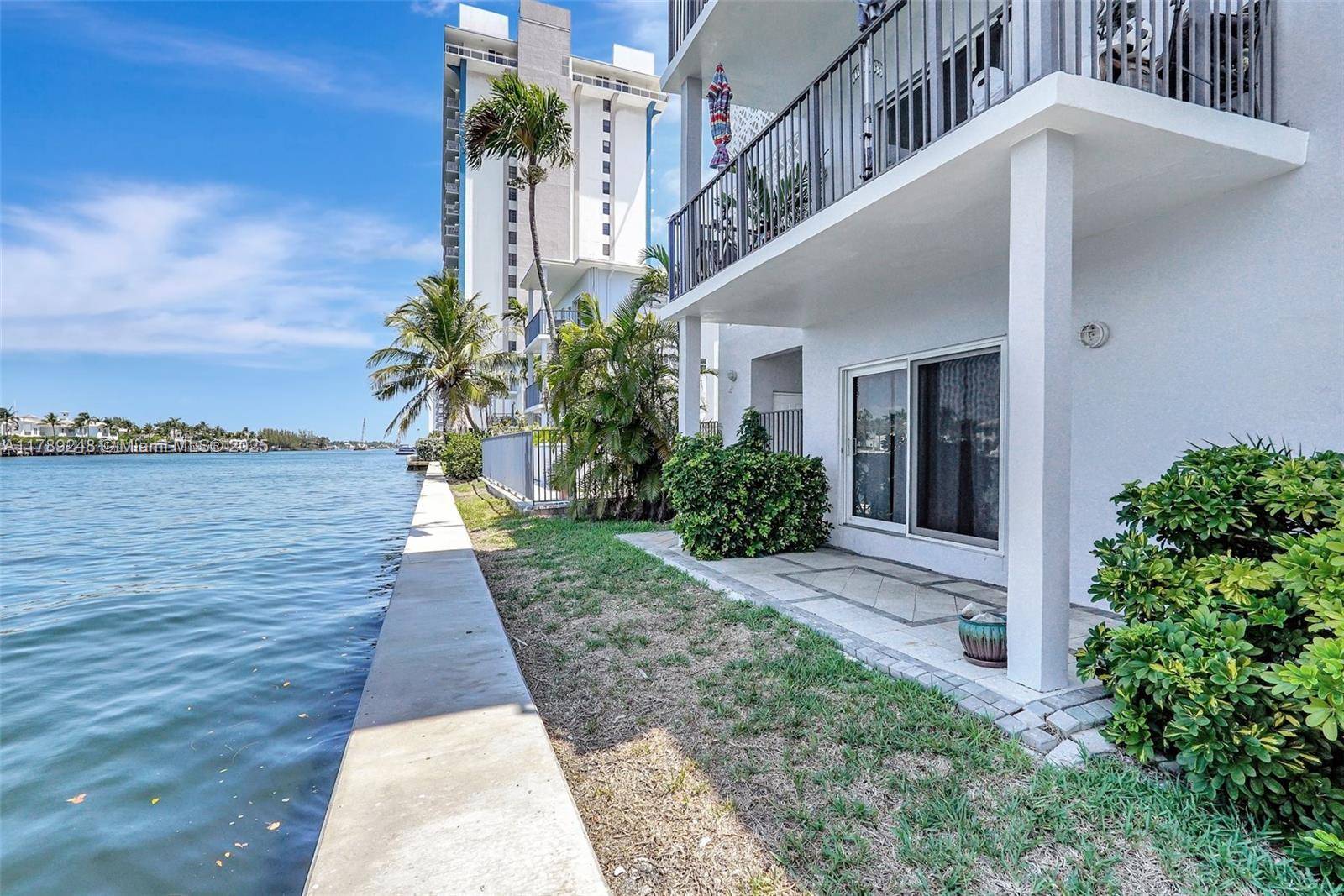 Hollywood, FL 33019,2200 S Ocean Dr #N116