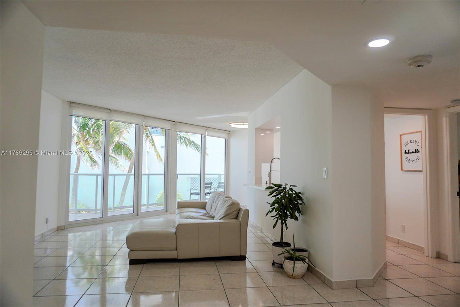 Sunny Isles Beach, FL 33160,16485 E Collins Ave #338