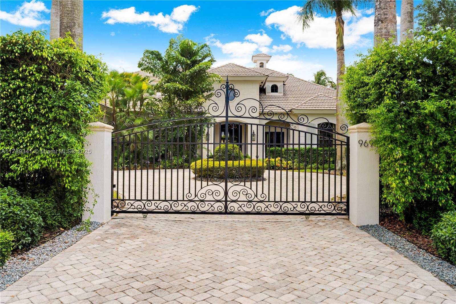 Miami, FL 33176,9690 SW 120th St