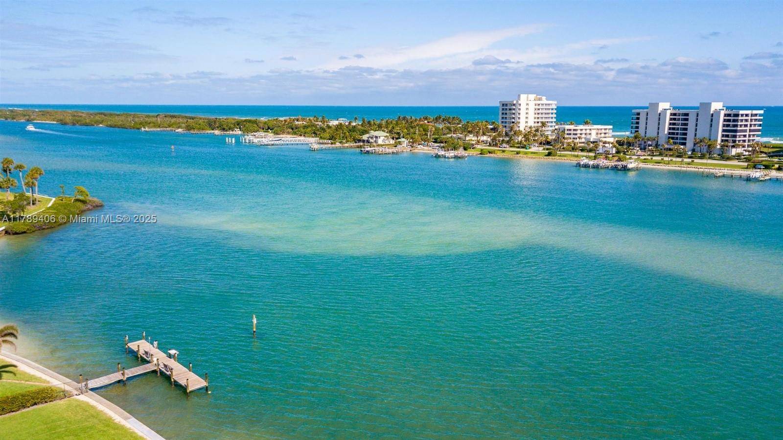 Tequesta, FL 33469,19800 Sandpointe Bay Dr #506