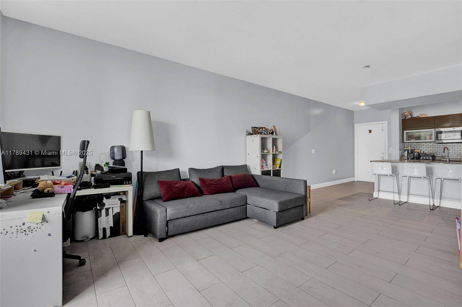 Miami, FL 33131,951 Brickell Ave #3801