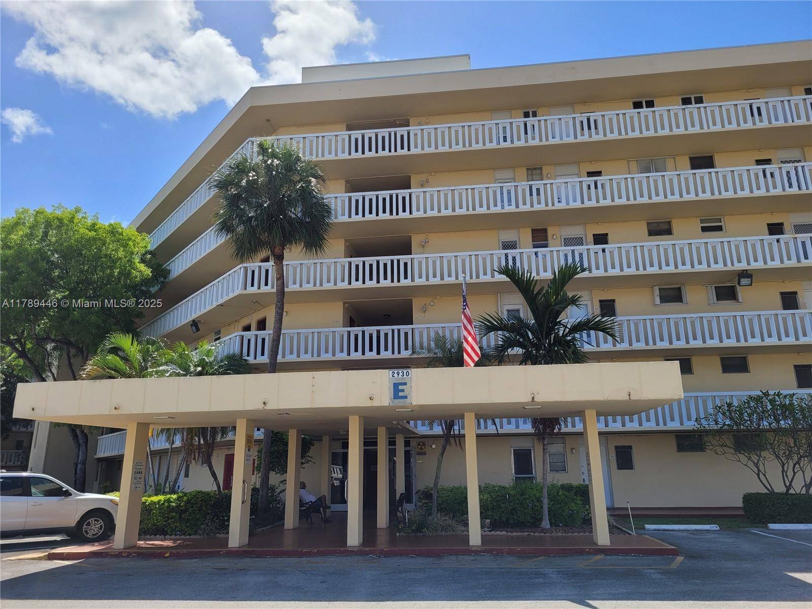 Aventura, FL 33160,2930 Point East Dr #E603