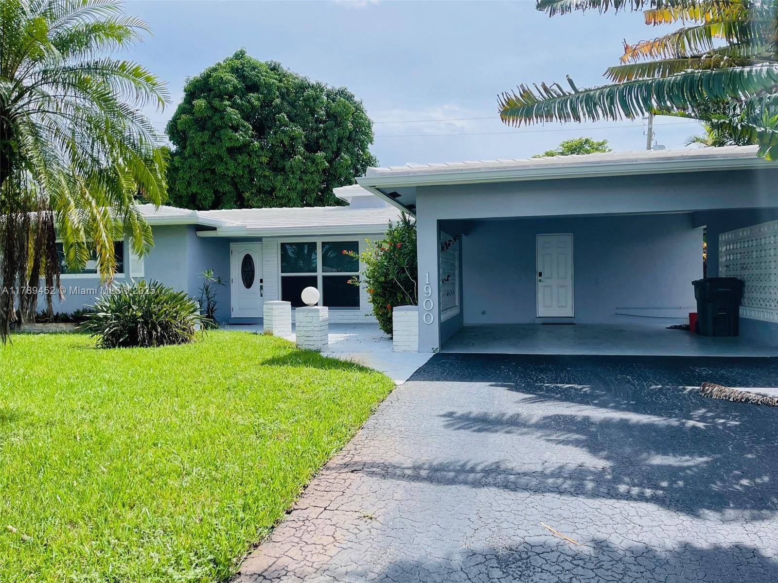 Oakland Park, FL 33308,1900 NE 41st St #0