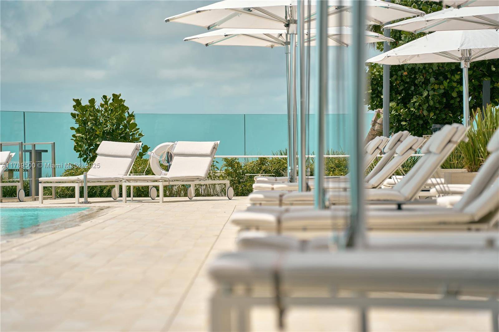 Miami, FL 33131,300 Biscayne Blvd Way #1102