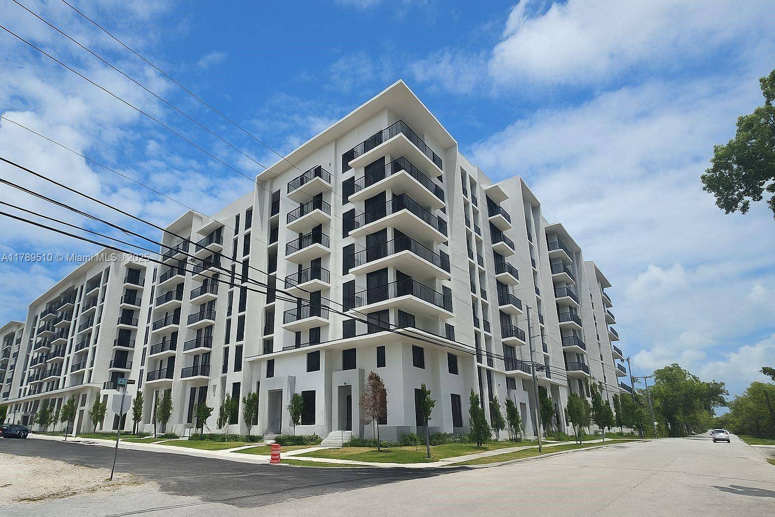 North Miami, FL 33161,12640 NE 12th Ave #623