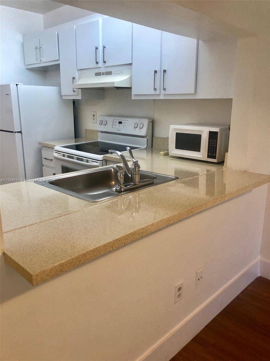 Sunrise, FL 33326,15701 W Waterside Cir #202