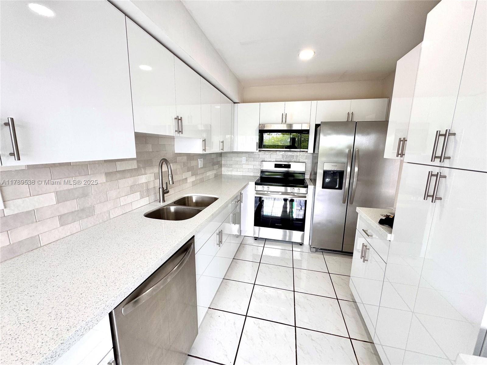 Miami, FL 33183,5900 SW 127th Ave #3410
