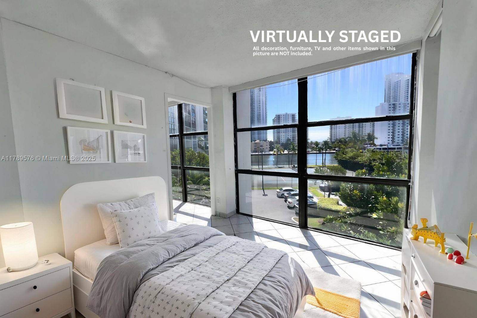 Hallandale Beach, FL 33009,1000 Parkview Dr #424