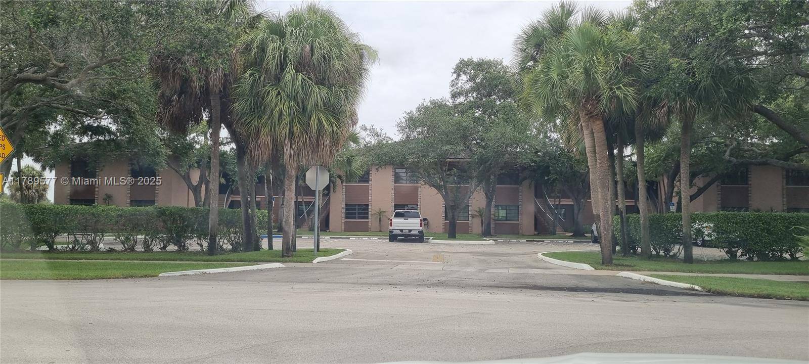 Plantation, FL 33325,401 NW 127th Ave #7