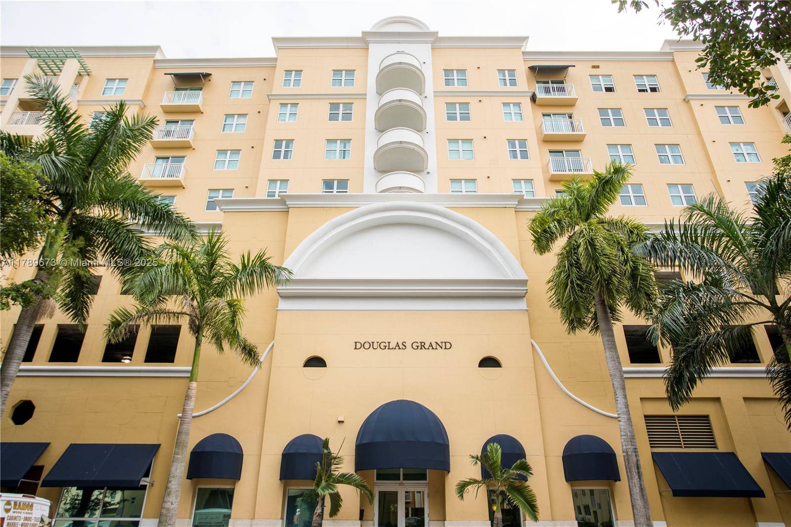 Coral Gables, FL 33134,50 SW Menores Ave #732
